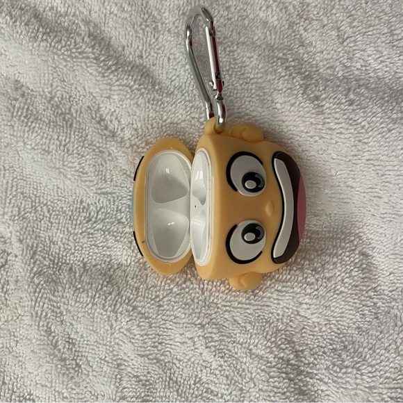 AirPods case - Picture 4 of 4